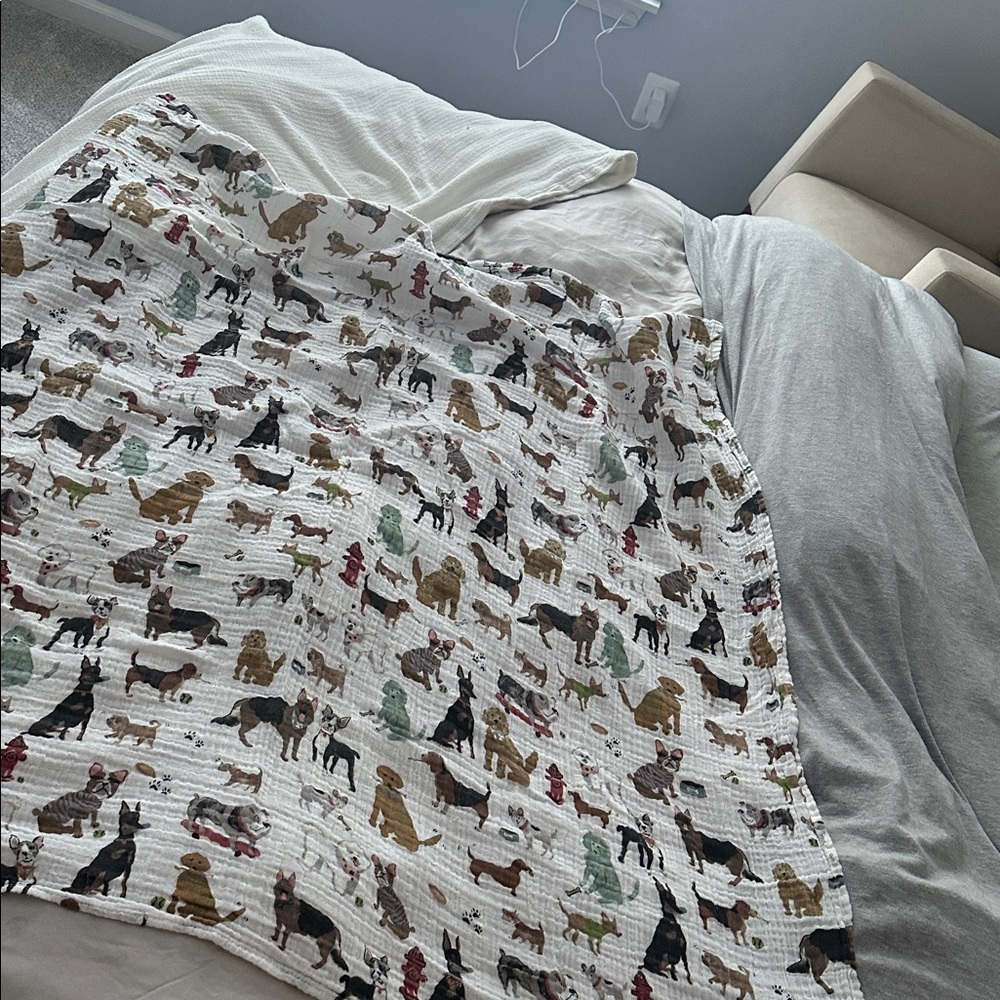Little Unicorn Woof Muslin Swaddle - Picture 2 of 4